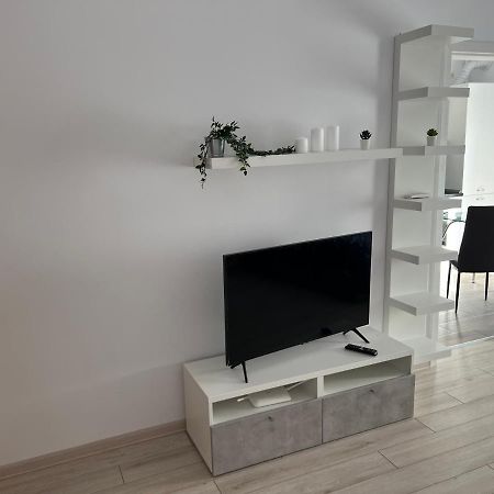 Sweety Relaxing Apartment No 135 Bucharest Exterior photo